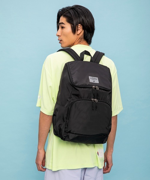 le coq sportif(ルコックスポルティフ)の「バックパック(バックパック/リュック・レディース・ブラック/ベージュ・F)」の7枚目の写真