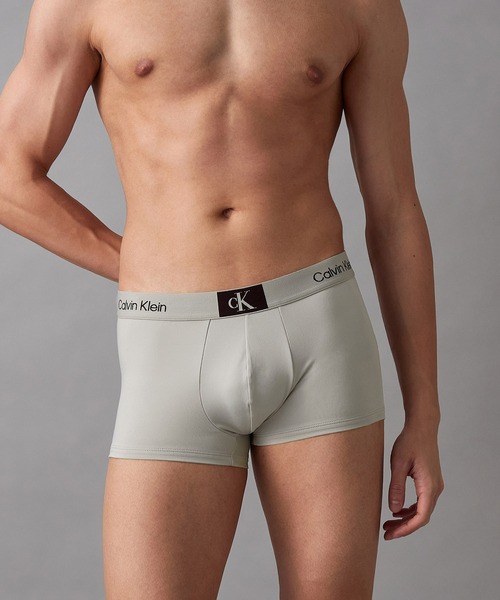 Calvin Klein（カルバン・クライン）の「Calvin Klein 1996 ローライズトランクス（ボクサーパンツ・メンズ・ブラック系その他2/ブラック/ブラック系その他/レッド系その他2/レッド系その他/ホワイト/グレー/マルチ/ブラック系その他3/ブルー系その他/ブラック系その他4/ブラック系その他5/ブルー系その他2/グレー系その他・L/S/XL/M）」の22枚目の写真