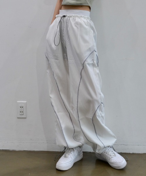 Mela(メラ)の「パラシュートプルオンパンツ(その他パンツ・レディース・ブラック/ホワイト・S/M/L)」の13枚目の写真
