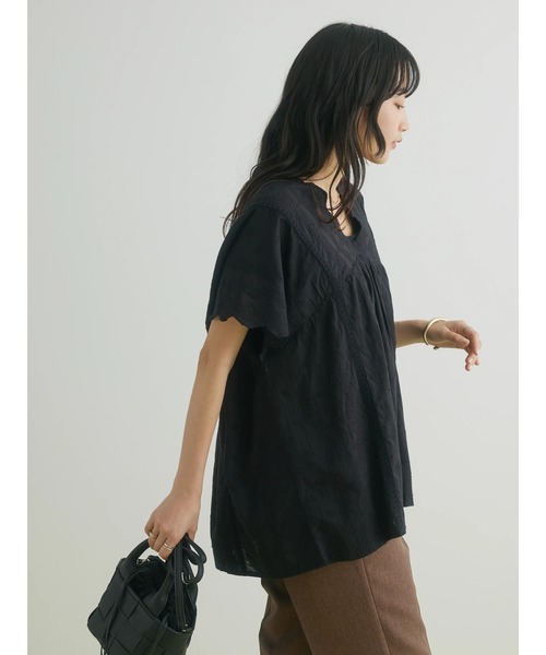 CRAFT STANDARD BOUTIQUE(クラフトスタンダードブティック)の「インドコットン 総刺繍Vネックブラウス(シャツ/ブラウス・レディース・オフホワイト/ブラック・FREE)」の13枚目の写真