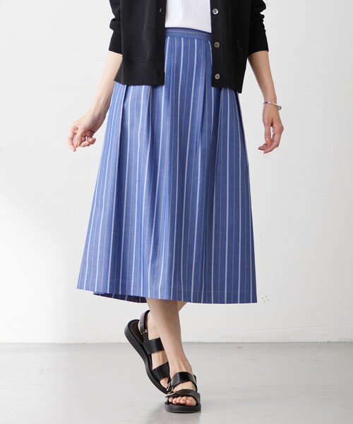 J.PRESS（ジェイプレス）の「【洗える】 セルロース タイプライター ストライプ フレアー スカート（スカート・レディース・ネイビー系1/サックスブルー系1・T15/T13）」の2枚目の写真