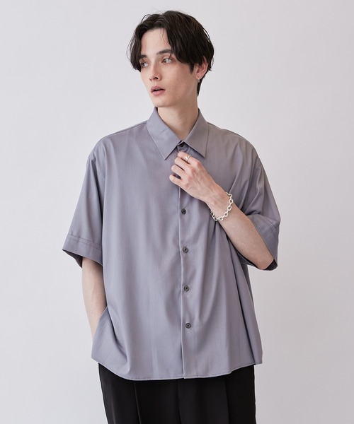 Lui's（ルイス）の「バンブーレーヨンエアリーショートスリーブシャツ（シャツ/ブラウス・メンズ・ホワイト/ブラック/グレー・FREE）」の6枚目の写真