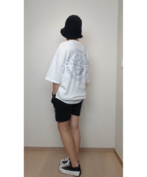 VIBGYOR(ヴィブジョー)の「WHALE PRINT T(ST)(Tシャツ/カットソー・メンズ・ホワイト/ブラック・FREE)」の11枚目の写真