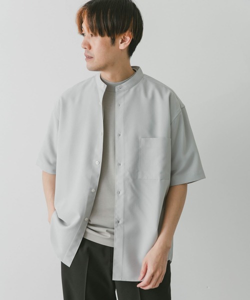 URBAN RESEARCH DOORS（アーバンリサーチドアーズ）の「『吸水速乾』セオアルファバンドカラーショートスリーブシャツ（シャツ/ブラウス・メンズ・グリーン/ネイビー/モカ/ライトグレー・LARGE/X-LARGE/MEDIUM）」の5枚目の写真