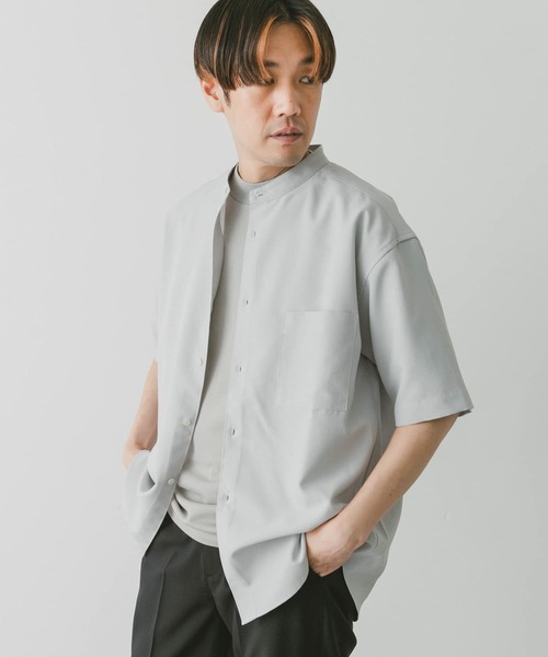 URBAN RESEARCH DOORS（アーバンリサーチドアーズ）の「『吸水速乾』セオアルファバンドカラーショートスリーブシャツ（シャツ/ブラウス・メンズ・グリーン/ネイビー/モカ/ライトグレー・LARGE/X-LARGE/MEDIUM）」の7枚目の写真