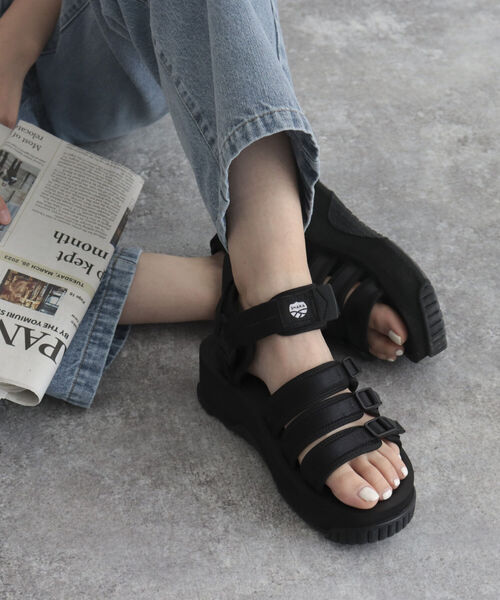 SHAKA(シャカ)の「【SHAKA/シャカ】TRIPPIE PLATFORM スポサン(サンダル・レディース・ブラック/ベージュ・23/24)」の4枚目の写真