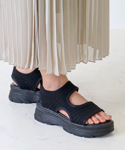 LibertyDoll（リバティードール）の「軽量厚底 ユニセックス スポーツサンダル（サンダル・レディース・ブラック系3/ベージュ系2/ホワイト系2/ホワイト系1/ベージュ系1/ホワイト系3/ベージュ系3/ブラック系2/ホワイト系4/ブラック系4/ブラック系1/ベージュ系4・S/40/41/LL/M/L/42/43/44/SS）」の21枚目の写真