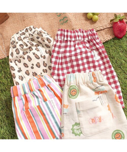 apres les cours（アプレレクール）の「【6色展開】バラエティ 総柄ハーフパンツ_4分丈（その他パンツ・キッズ・キナリ/ベージュ/チェック/アイボリー/レインボー/その他3・130/90/80/110/100/140/120）」の7枚目の写真