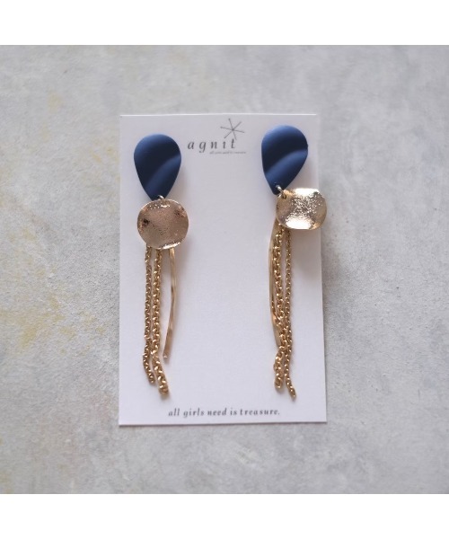 tone(トーン)の「【agnit】マットしずくピアス(MA)(ピアス(両耳用)・レディース・ブルー/ピンク/ベージュ/ネイビー/グリーン・FREE)」の3枚目の写真