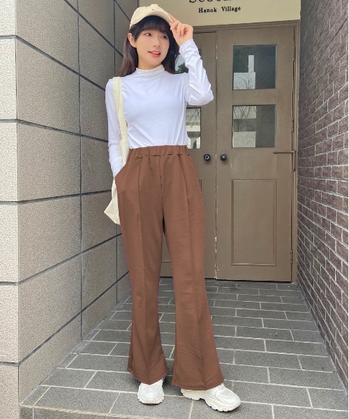 ad thie（アドティエ）の「セミフレアパンツ（その他パンツ・レディース・ベビーピンク/ダークグリーン/スカイブルー/ボルドー/ブルーグリーン/マスタード/ネイビー/ライトグリーン/ピンクベージュ/ブラック/ピンク/イエロー/ラベンダー/ベージュ/モカ・LL/LARGE/SMALL/MEDIUM）」の20枚目の写真