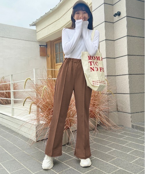 ad thie（アドティエ）の「セミフレアパンツ（その他パンツ・レディース・ベビーピンク/ダークグリーン/スカイブルー/ボルドー/ブルーグリーン/マスタード/ネイビー/ライトグリーン/ピンクベージュ/ブラック/ピンク/イエロー/ラベンダー/ベージュ/モカ・LL/LARGE/SMALL/MEDIUM）」の21枚目の写真