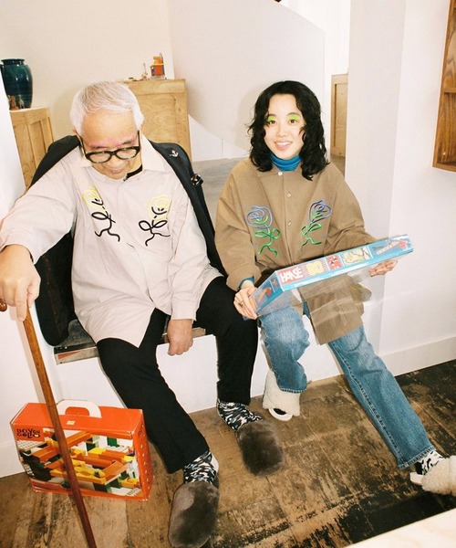 ZOZO（ゾゾ）の「Rose Thief Shirt（シャツ/ブラウス・レディース・ライトグレー/ブラウン・FREE）」の4枚目の写真