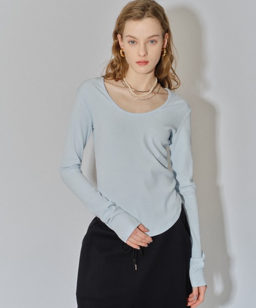 yae（ヤエ）の「2way U neck rib top/2way Uネックリブトップス（Tシャツ/カットソー・レディース・ブラック/グレー/ライトブルー/ベビーピンク/ブルー系その他/ネイビー・FREE）」の5枚目の写真