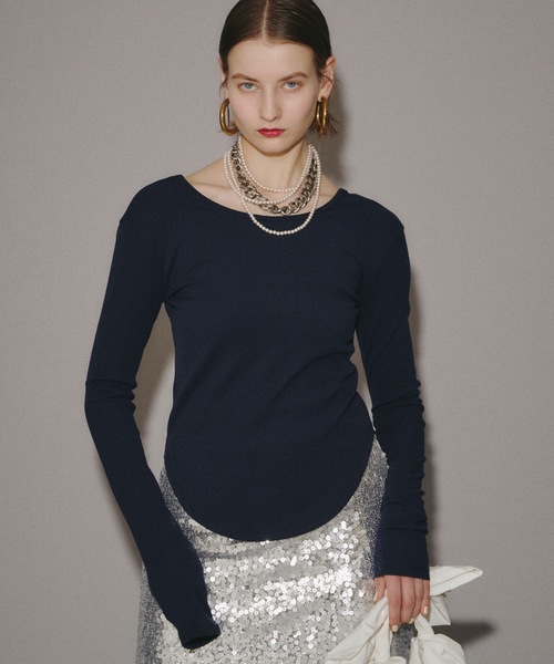 yae（ヤエ）の「2way U neck rib top/2way Uネックリブトップス（Tシャツ/カットソー・レディース・ブラック/グレー/ライトブルー/ベビーピンク/ブルー系その他/ネイビー・FREE）」の4枚目の写真