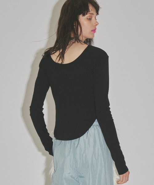 yae（ヤエ）の「2way U neck rib top/2way Uネックリブトップス（Tシャツ/カットソー・レディース・ブラック/グレー/ライトブルー/ベビーピンク/ブルー系その他/ネイビー・FREE）」の12枚目の写真