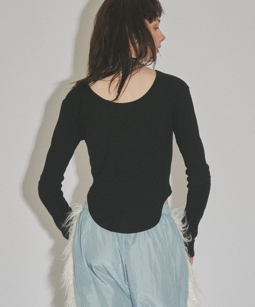 yae（ヤエ）の「2way U neck rib top/2way Uネックリブトップス（Tシャツ/カットソー・レディース・ブラック/グレー/ライトブルー/ベビーピンク/ブルー系その他/ネイビー・FREE）」の10枚目の写真