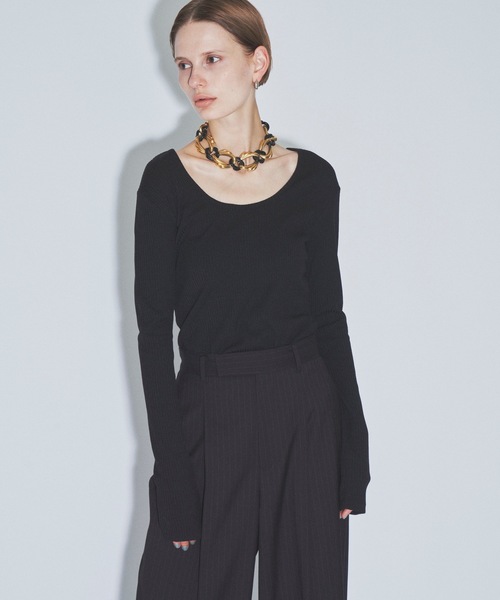 yae（ヤエ）の「2way U neck rib top/2way Uネックリブトップス（Tシャツ/カットソー・レディース・ブラック/グレー/ライトブルー/ベビーピンク/ブルー系その他/ネイビー・FREE）」の16枚目の写真