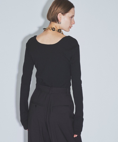 yae（ヤエ）の「2way U neck rib top/2way Uネックリブトップス（Tシャツ/カットソー・レディース・ブラック/グレー/ライトブルー/ベビーピンク/ブルー系その他/ネイビー・FREE）」の17枚目の写真