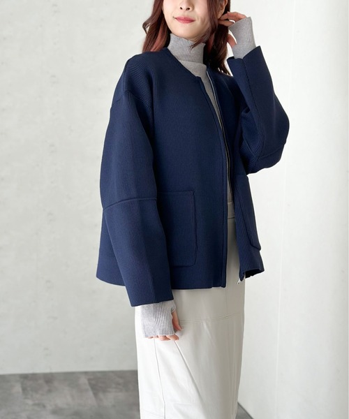 Per sist ence(パーシエンス)の「ポリスポンジニット ランタンスリーブデザインZIPカーディガン(カーディガン/ボレロ・レディース・ネイビー/グレー/ブラック/アイボリー・FREE)」の6枚目の写真