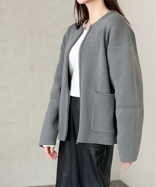 Per sist ence(パーシエンス)の「ポリスポンジニット ランタンスリーブデザインZIPカーディガン(カーディガン/ボレロ・レディース・ネイビー/グレー/ブラック/アイボリー・FREE)」の19枚目の写真