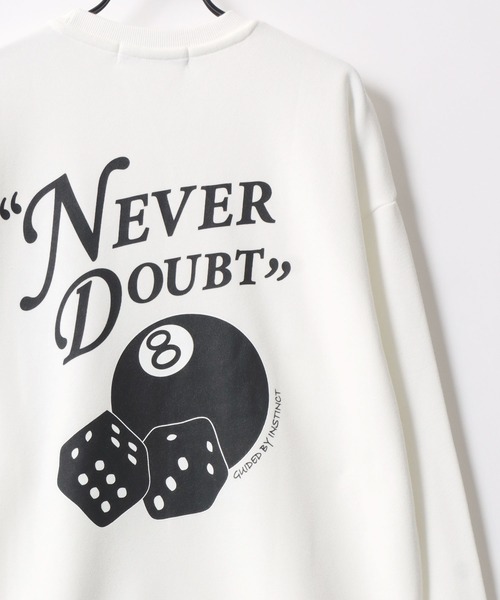 Lazar（ラザル）の「Lazar 別注 Ball ＆ Dice Sweat/オーバーサイズ 裏起毛 ワンポイント刺繍 バックプリント スウェット トレーナー/長袖 トップス プルオーバー/レディース メンズ（スウェット・メンズ・ブラック系その他2/ブラック/グレー系その他2/グレー系その他3/ホワイト系その他3/アッシュグレー/ブラック系その他/ホワイト系その他/ホワイト系その他2/ブラック系その他3/ホワイト/グレー系その他/グレー系その他4/グレー系その他5/ブラック系その他4/ブラック系その他6/ホワイト系その他6/ホワイト系その他5/ホワイト系その他4/ブラック系その他5/グレー系その他6・L/M/LL）」の5枚目の写真