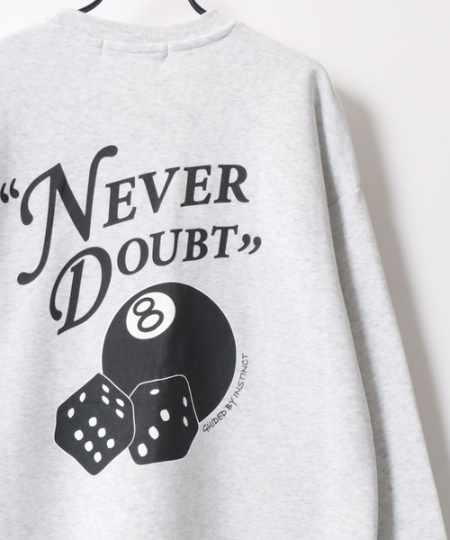 Lazar（ラザル）の「Lazar 別注 Ball ＆ Dice Sweat/オーバーサイズ 裏起毛 ワンポイント刺繍 バックプリント スウェット トレーナー/長袖 トップス プルオーバー/レディース メンズ（スウェット・メンズ・ブラック系その他2/ブラック/グレー系その他2/グレー系その他3/ホワイト系その他3/アッシュグレー/ブラック系その他/ホワイト系その他/ホワイト系その他2/ブラック系その他3/ホワイト/グレー系その他/グレー系その他4/グレー系その他5/ブラック系その他4/ブラック系その他6/ホワイト系その他6/ホワイト系その他5/ホワイト系その他4/ブラック系その他5/グレー系その他6・L/M/LL）」の18枚目の写真