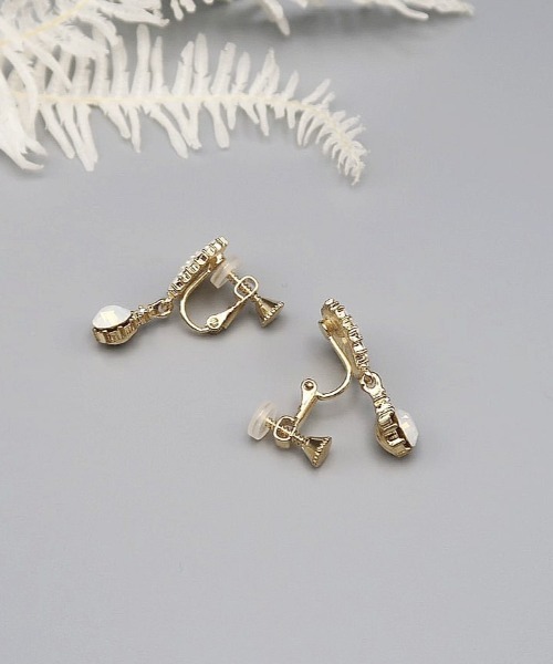 Cupid Heart（キューピッドハート）の「【Cupid Heart】結婚式アクセ！ストーンビジューイヤリング（イヤリング・レディース・ゴールド・MEDIUM）」の12枚目の写真