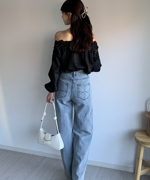 Silly(シリー)の「【春コーデに大活躍♪】2wayエンブロイダリーレースコンビブラウス(シャツ/ブラウス・レディース・ホワイト/ブラック・LARGE/MEDIUM)」の13枚目の写真