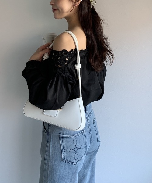 Silly(シリー)の「【春コーデに大活躍♪】2wayエンブロイダリーレースコンビブラウス(シャツ/ブラウス・レディース・ホワイト/ブラック・LARGE/MEDIUM)」の16枚目の写真