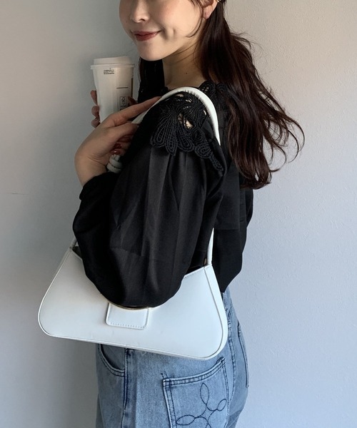 Silly(シリー)の「【春コーデに大活躍♪】2wayエンブロイダリーレースコンビブラウス(シャツ/ブラウス・レディース・ホワイト/ブラック・LARGE/MEDIUM)」の19枚目の写真