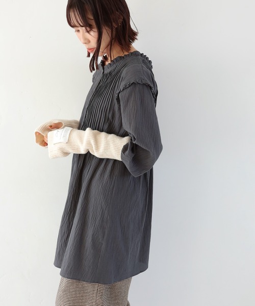 Crisp（クリスプ）の「フリルタックチュニック（シャツ/ブラウス・レディース・ワインレッド/チャコールグレー/ピンクベージュ/アイボリー・FREE）」の22枚目の写真