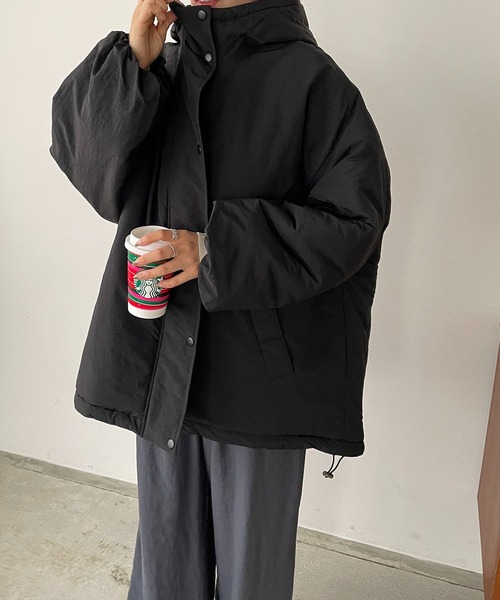 210nouve（トゥージュヌーブ）の「オーバーサイズモンスターパーカー（ダウンジャケット/コート・レディース・ブラック/ライトカーキ/アイボリー・FREE）」の14枚目の写真