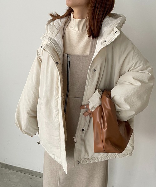 210nouve（トゥージュヌーブ）の「オーバーサイズモンスターパーカー（ダウンジャケット/コート・レディース・ブラック/ライトカーキ/アイボリー・FREE）」の17枚目の写真