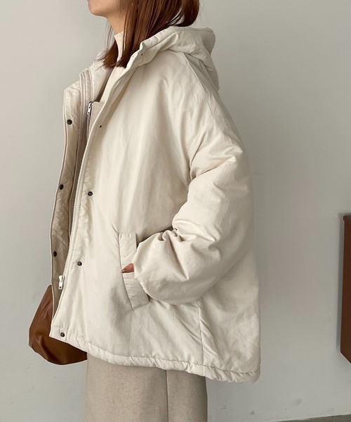 210nouve（トゥージュヌーブ）の「オーバーサイズモンスターパーカー（ダウンジャケット/コート・レディース・ブラック/ライトカーキ/アイボリー・FREE）」の22枚目の写真