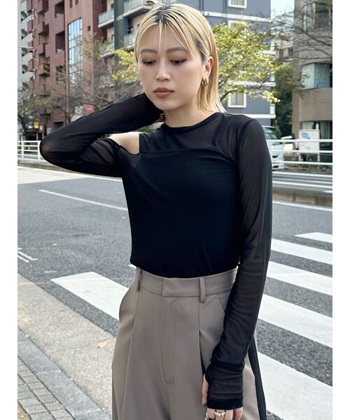 MURUA（ムルーア）の「カットアウトシアートップス（Tシャツ/カットソー・レディース・ブラック/その他1/グリーン・FREE）」の14枚目の写真