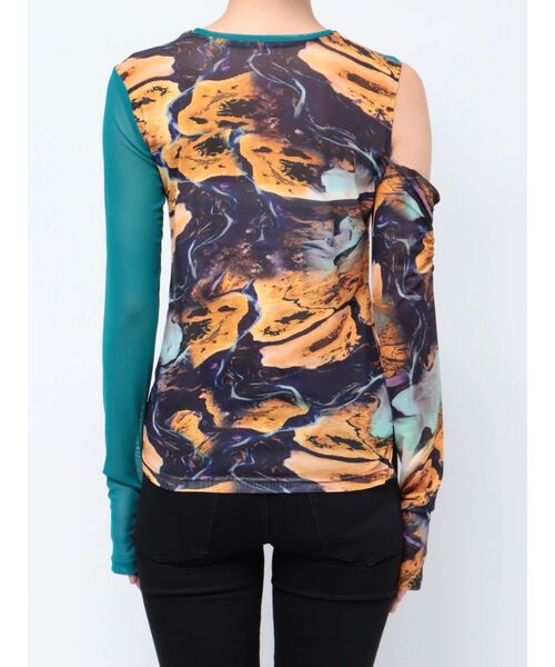 MURUA（ムルーア）の「カットアウトシアートップス（Tシャツ/カットソー・レディース・ブラック/その他1/グリーン・FREE）」の4枚目の写真