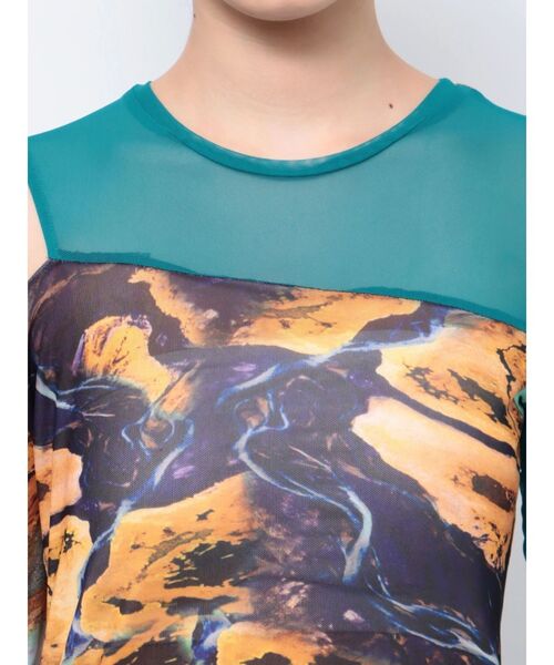 MURUA（ムルーア）の「カットアウトシアートップス（Tシャツ/カットソー・レディース・ブラック/その他1/グリーン・FREE）」の5枚目の写真