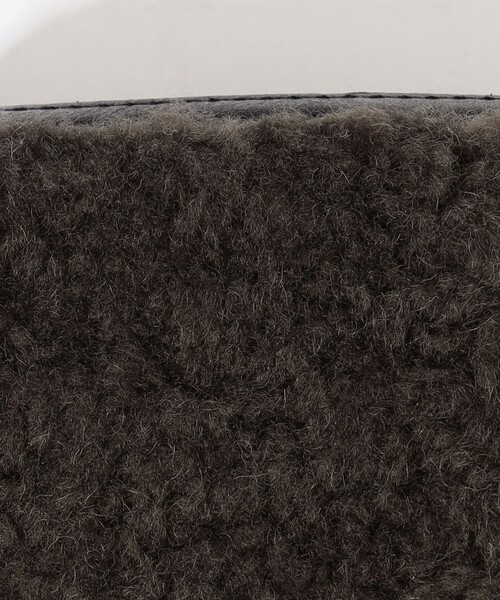 TEMBEA（テンベア）の「□TEMBEA ミニジップ ムートン ウォレット