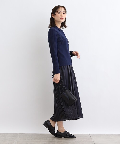 INDIVI(インディヴィ)の「◆【合皮】バイカラースマホポシェット(ショルダーバッグ・レディース・ブルー系9/ブラック系4/ベージュ系4・00)」の13枚目の写真