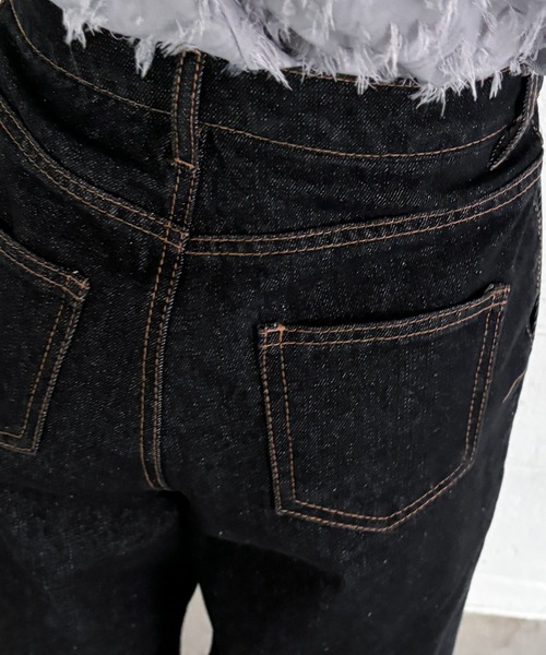 EPIMI E'PIMMY（エピミエピミー）の「ツータックバギーデニムパンツ（デニムパンツ・レディース・ブラック/ブルー/グレー・SMALL/MEDIUM）」の4枚目の写真