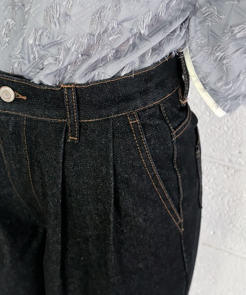 EPIMI E'PIMMY（エピミエピミー）の「ツータックバギーデニムパンツ（デニムパンツ・レディース・ブラック/ブルー/グレー・SMALL/MEDIUM）」の6枚目の写真