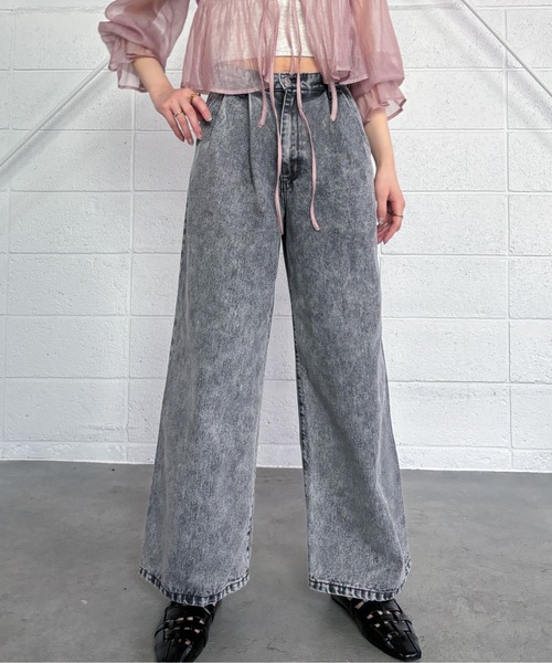 EPIMI E'PIMMY（エピミエピミー）の「ツータックバギーデニムパンツ（デニムパンツ・レディース・ブラック/ブルー/グレー・SMALL/MEDIUM）」の21枚目の写真