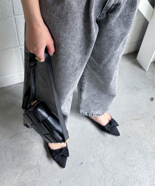 EPIMI E'PIMMY（エピミエピミー）の「ツータックバギーデニムパンツ（デニムパンツ・レディース・ブラック/ブルー/グレー・SMALL/MEDIUM）」の22枚目の写真