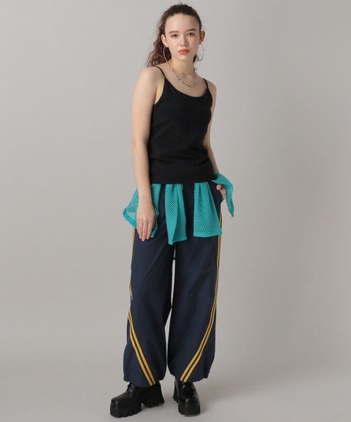 FOREVER 21（フォーエバー トゥエンティーワン）の「【2024SS】カップ付きキャミソール（キャミソール・レディース・ブラウン/アイボリー/ブラック・SMALL/MEDIUM）」の17枚目の写真