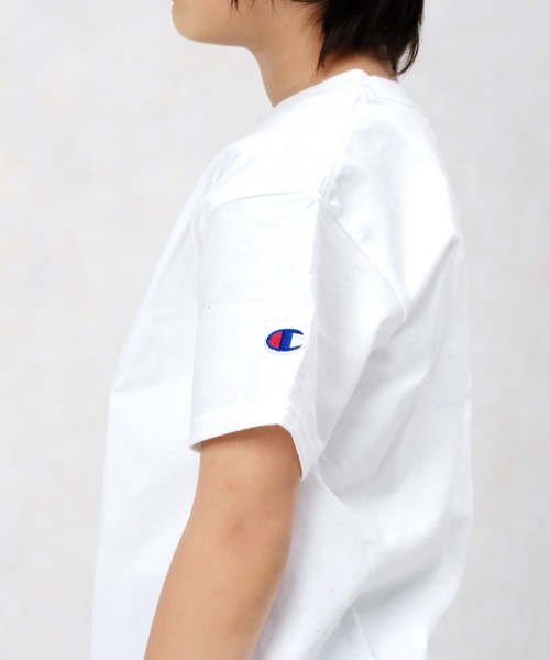 Champion（チャンピオン）の「Champion チャンピオン ロゴ 半袖Tシャツ（Tシャツ/カットソー・キッズ・ブラック/ホワイト/ネイビー/グレー/ダークグリーン・M/L/S/XL）」の10枚目の写真