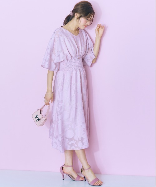 marun（マルン）の「＜大きいサイズ＞ 袖スリットデザイン花柄ワンピース marun（ワンピース・レディース・イエロー系/ブルー系/ピンク系/ネイビー系・L/LL/3L/4L/5L）」の21枚目の写真