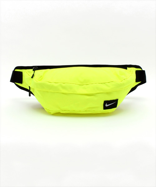 NIKE（ナイキ）の「WEGO/NIKE フッドウエストバック（ボディバッグ/ウエストポーチ・レディース・イエロー/オレンジ/ブラック・FREE）」の3枚目の写真