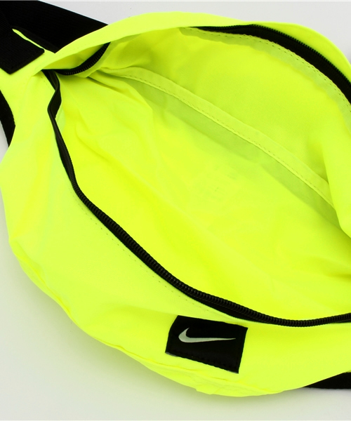 NIKE（ナイキ）の「WEGO/NIKE フッドウエストバック（ボディバッグ/ウエストポーチ・レディース・イエロー/オレンジ/ブラック・FREE）」の9枚目の写真