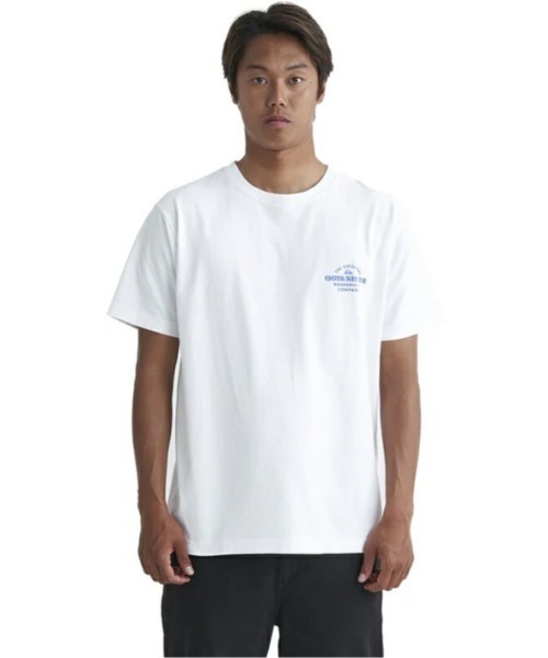 Quiksilver(クイックシルバー)の「TRADE SMITH ST/クイックシルバーバックプリンTI半袖Tシャツ(Tシャツ/カットソー・メンズ・ホワイト/ネイビー/イエロー/チャコールグレー・LARGE/MEDIUM/X-LARGE)」の1枚目の写真