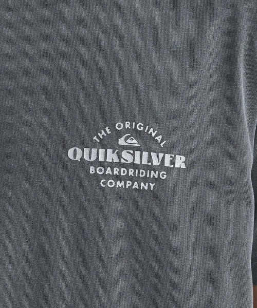 Quiksilver(クイックシルバー)の「TRADE SMITH ST/クイックシルバーバックプリンTI半袖Tシャツ(Tシャツ/カットソー・メンズ・ホワイト/ネイビー/イエロー/チャコールグレー・LARGE/MEDIUM/X-LARGE)」の9枚目の写真